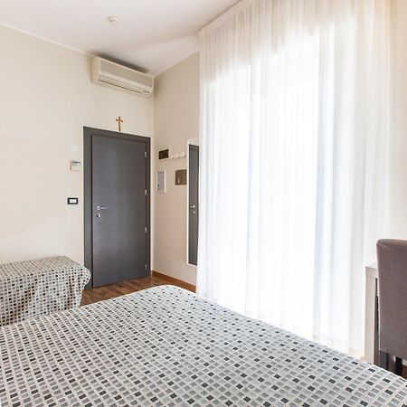 Hotel Gardenia Rimini Exteriör bild