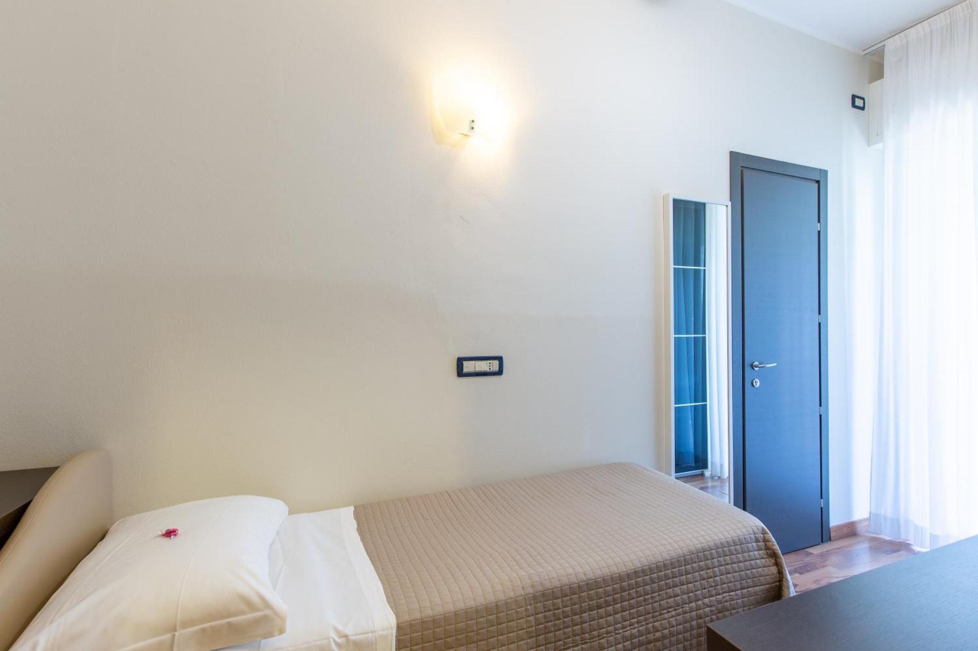 Hotel Gardenia Rimini Exteriör bild